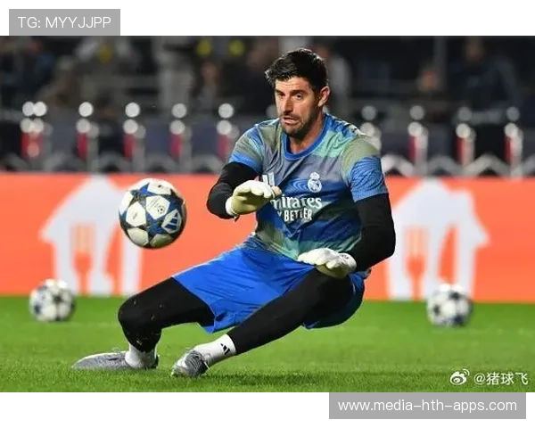 库尔图瓦长传找前场,皇马单刀机会出现,库尔图瓦进球过吗