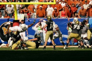 华体会官网首页-球队防守效率提升，教练体系获称赞，防守型球队