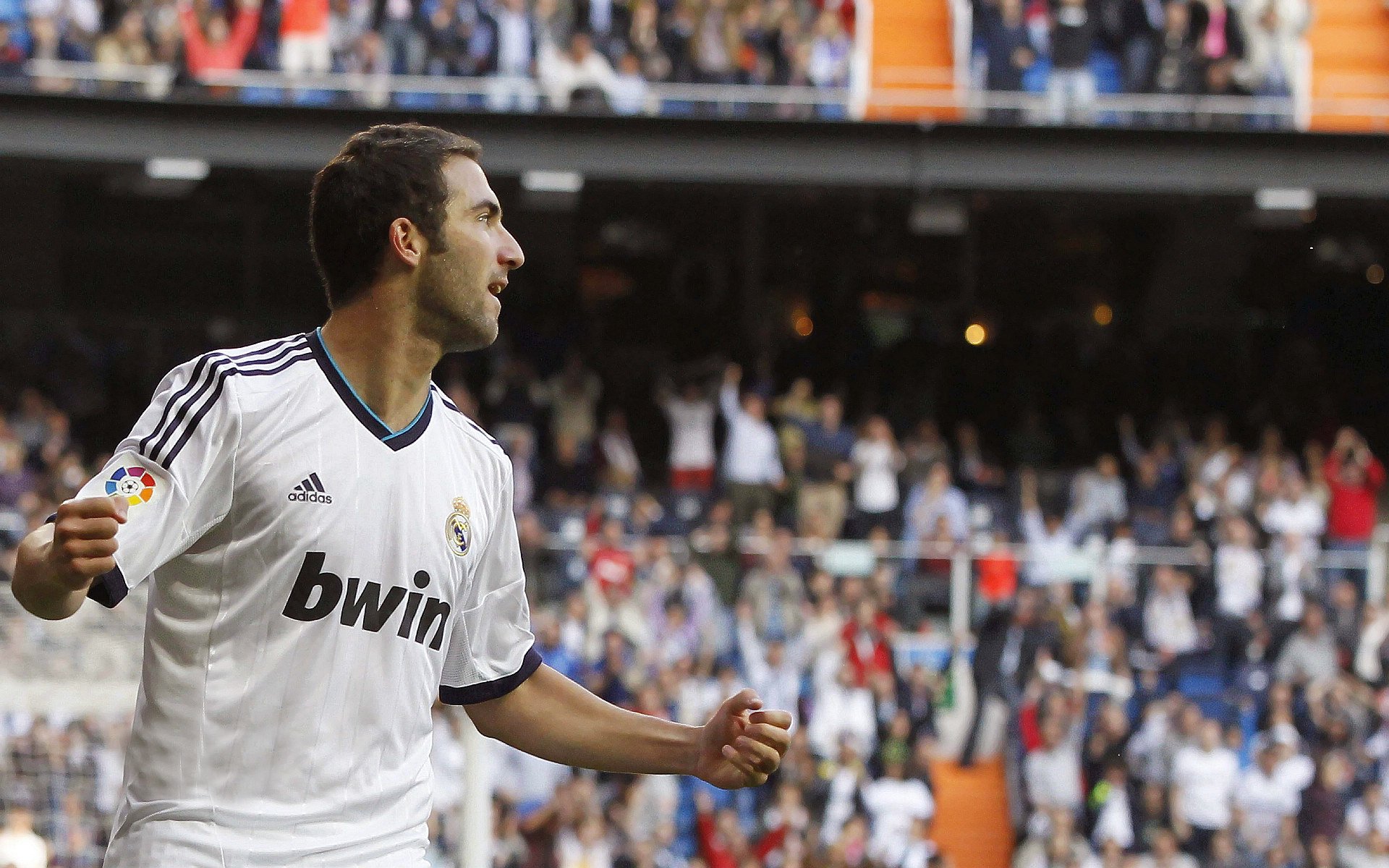 巴萨在欧冠遭遇布鲁日惨败，蓝军难敌卡拉巴赫，巴萨篮球欧冠