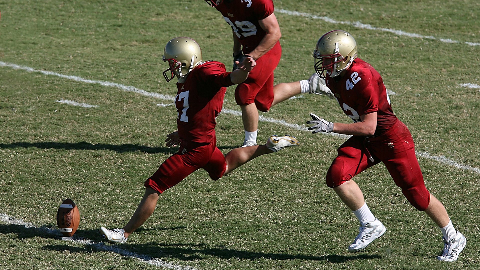 排名变动频繁，谁能稳坐“头把交椅”？